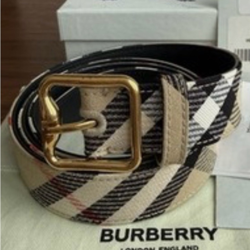 Burberry Check B Buckle Belt - Picture 5 of 8